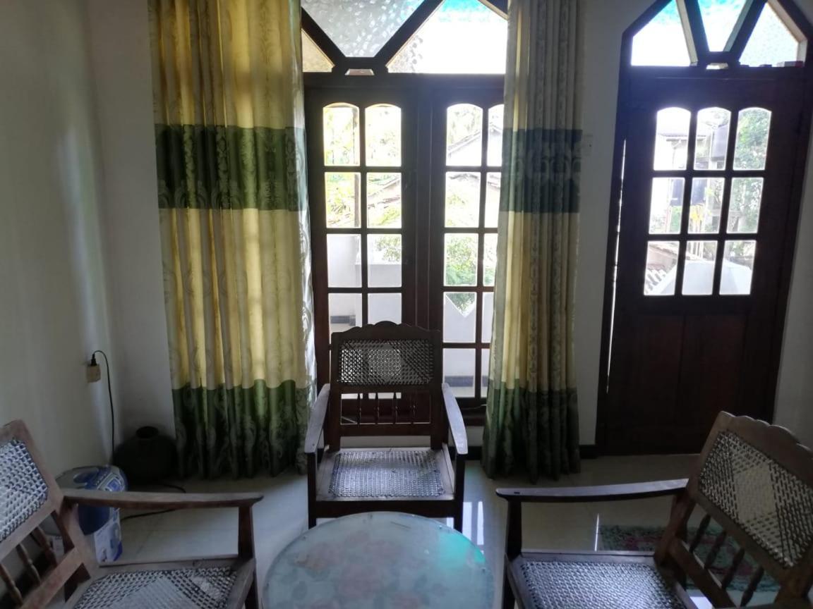 Galle Side Homestay Exterior photo