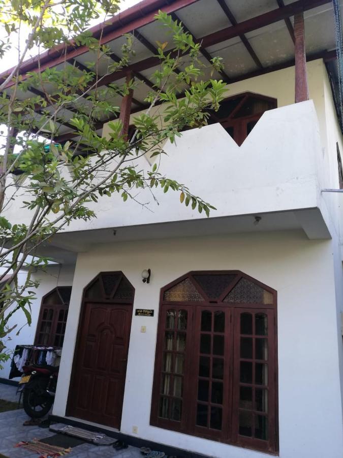 Galle Side Homestay Exterior photo