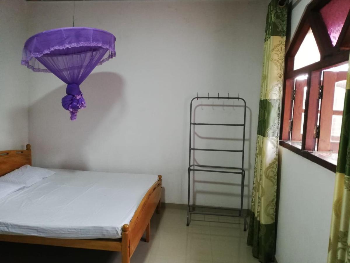 Galle Side Homestay Exterior photo