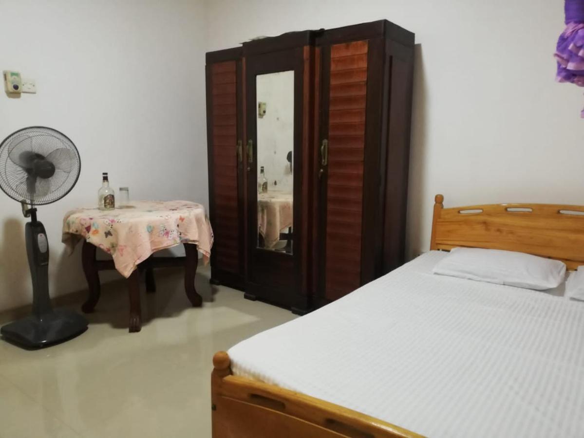 Galle Side Homestay Exterior photo