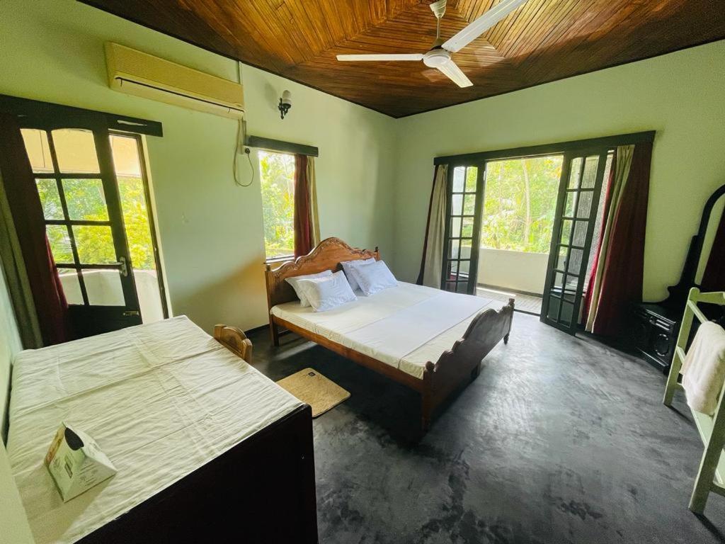Galle Side Homestay Exterior photo