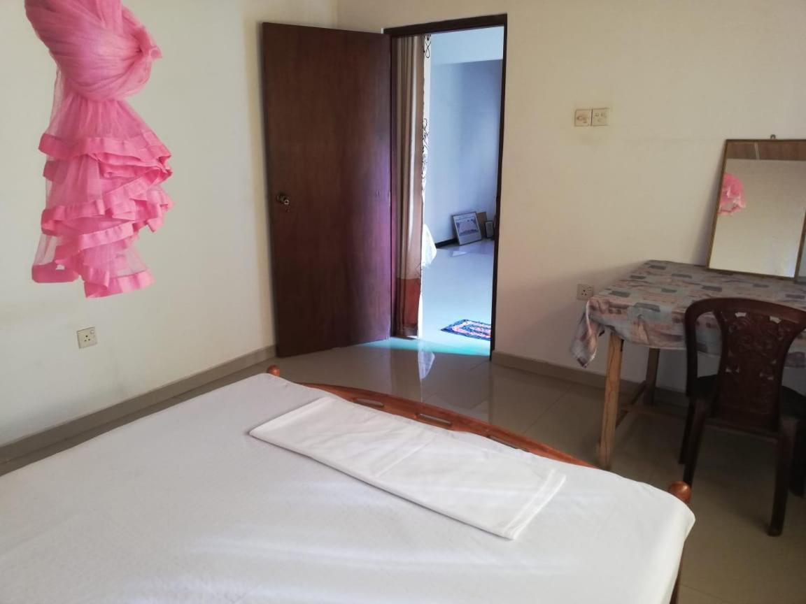 Galle Side Homestay Exterior photo