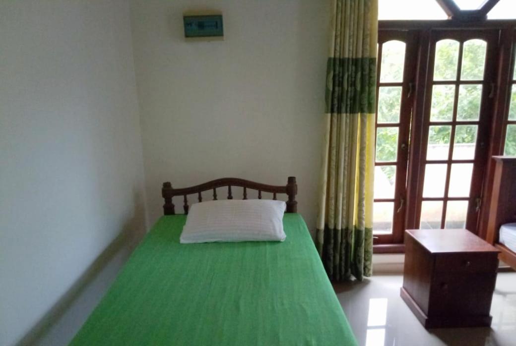 Galle Side Homestay Exterior photo