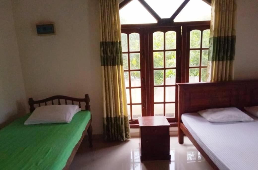 Galle Side Homestay Exterior photo